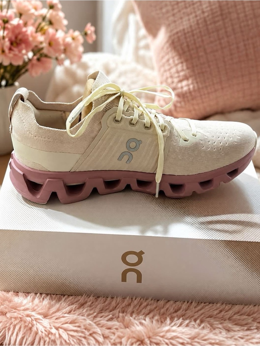 On Running Women’s Cream Knit Sneakers with Pink Midsole